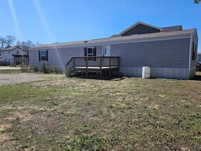 Building Photo - 16299 Crockett Martin Ests Dr