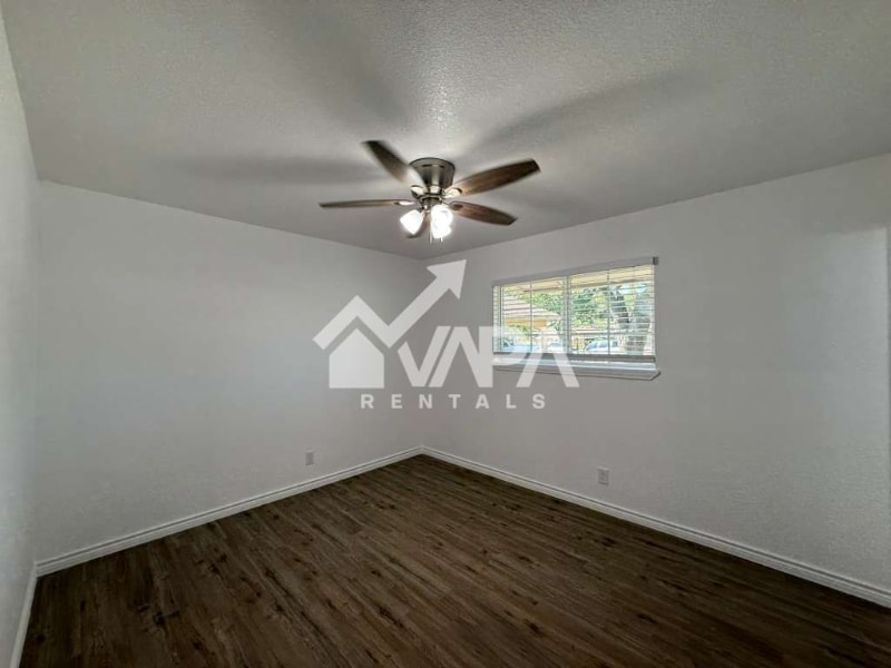 Building Photo - 8618 Sweet Maiden Dr