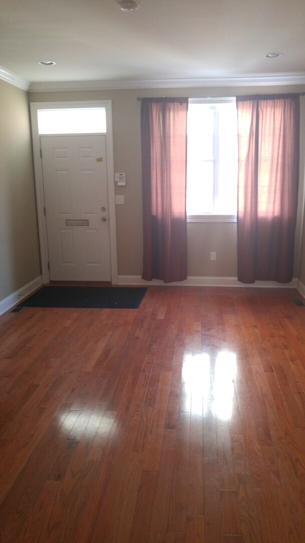 Building Photo - 19th & Ellsworth- RED HOT- South Philadelphia