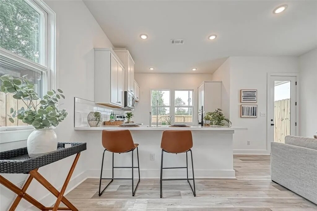 Building Photo - 9306 Arledge St