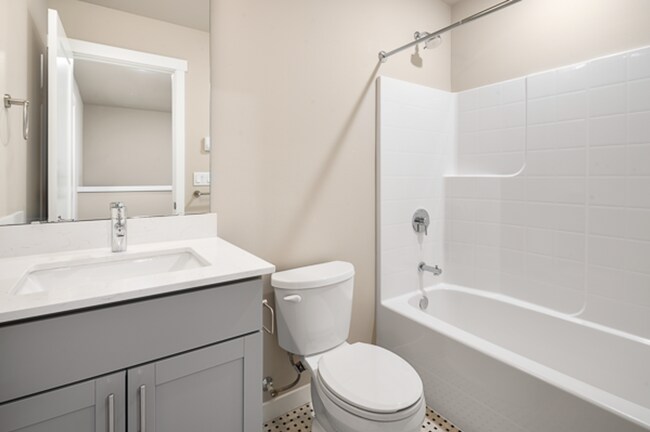 Building Photo - Kenmore Townhome | 4 Bed 3.5 Bath | $3,725