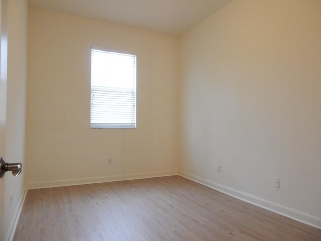 Building Photo - 669 Pacific Grove Dr