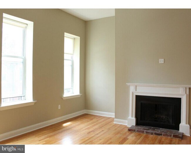 Building Photo - 408 S 9th St