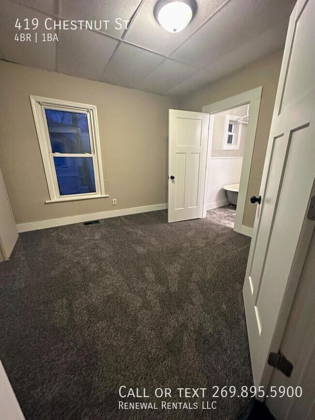 Building Photo - 419 Chestnut St