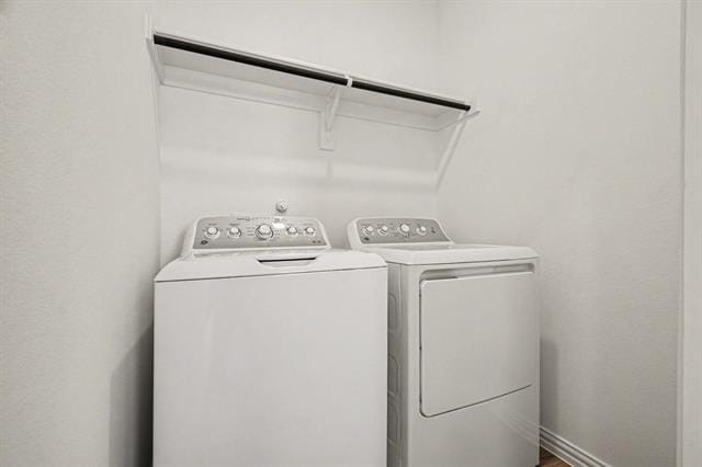 Building Photo - 901 Janwood Dr