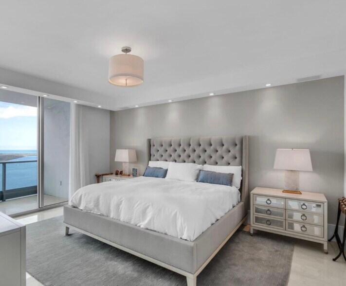 Building Photo - 1408 Brickell Bay Dr