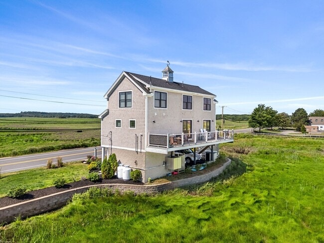 Building Photo - 65 Plum Island Turnpike