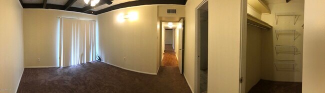 Building Photo - 1008 S College Rd