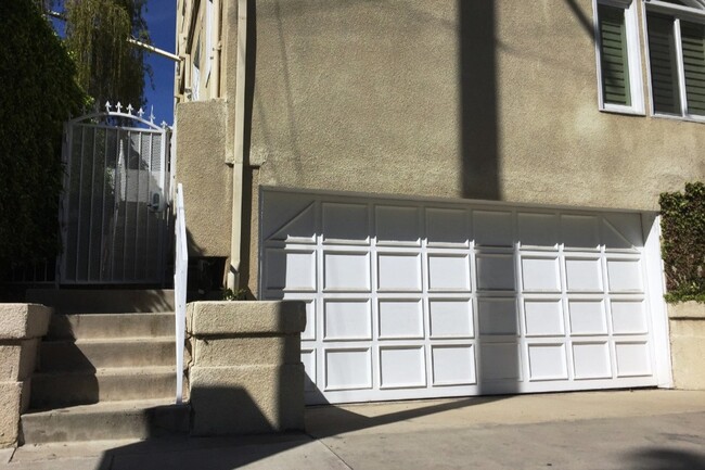 Private 2 car garage direct access - 1837 Parnell Ave