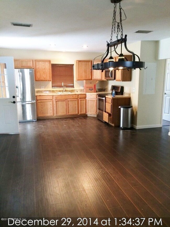 Building Photo - 5640 Silver Sands Cir
