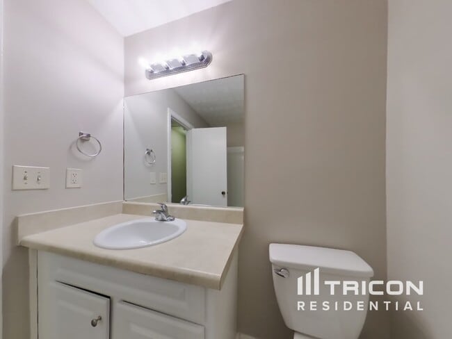 Building Photo - 2632 Winding Creek Dr
