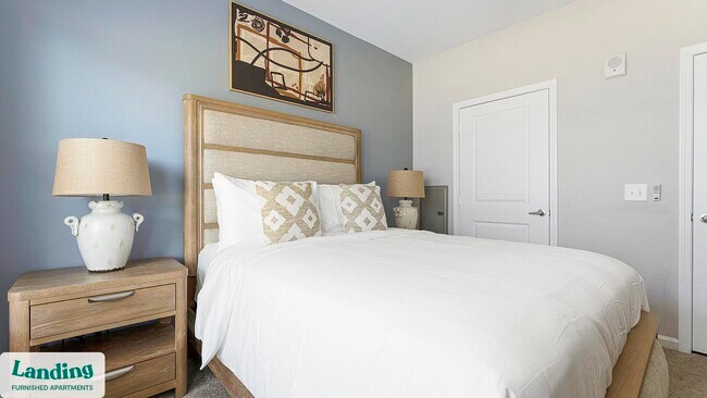 Building Photo - 915 Brentmoor Dr