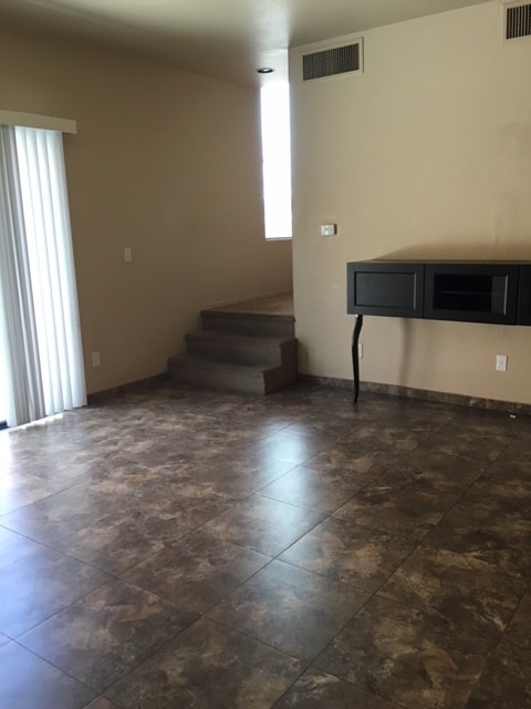Primary Photo - 3 Bedroom Eastside Townhome