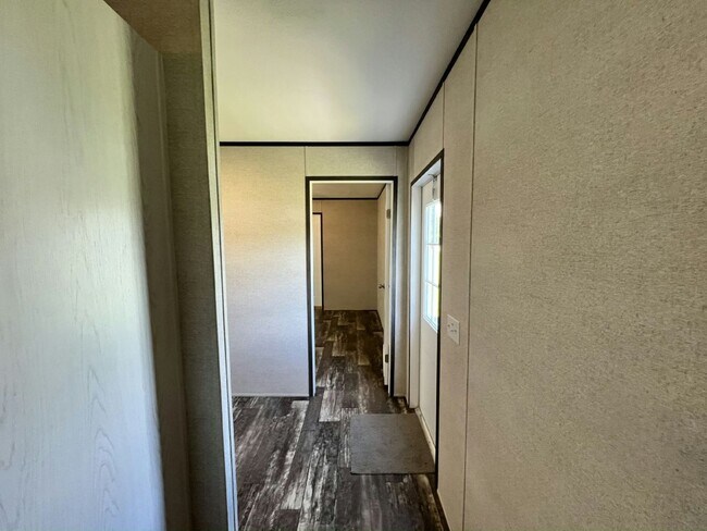 Building Photo - 49 Tower Manor Dr