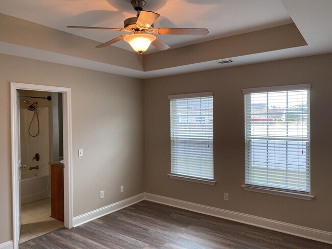 Building Photo - 152 Scarlett Ln