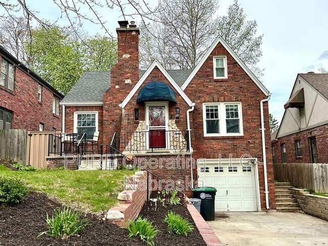 Building Photo - 5120 Franklin St