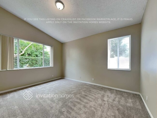 Building Photo - 5534 Lake Tern Pl