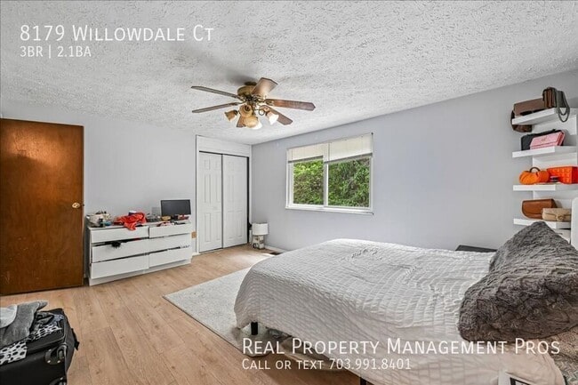 Building Photo - 8179 Willowdale Ct