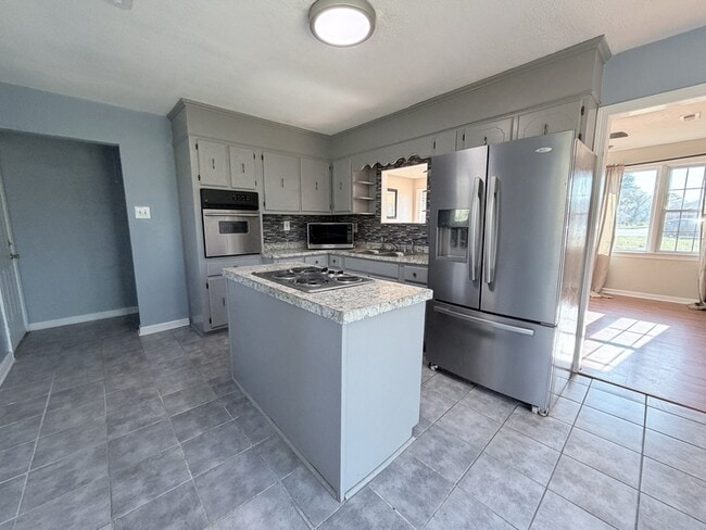 Building Photo - 2404 Pamlico Cir