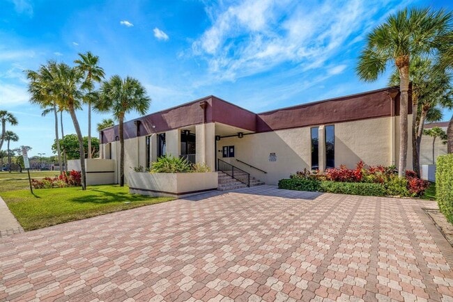 Building Photo - 3301 NW 47th Terrace