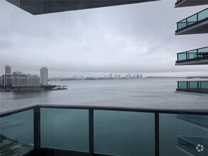 Building Photo - 1331 Brickell Bay Dr