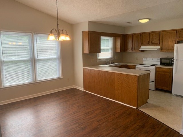 Building Photo - 3 Bed / 2 Bath at Willoughby Park