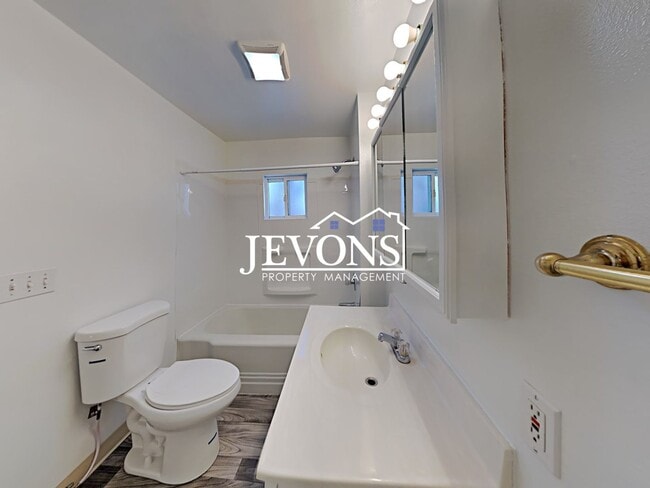 Building Photo - Pet-Friendly 3-Bedroom Home in Naches with Easy Access to Hwy 12