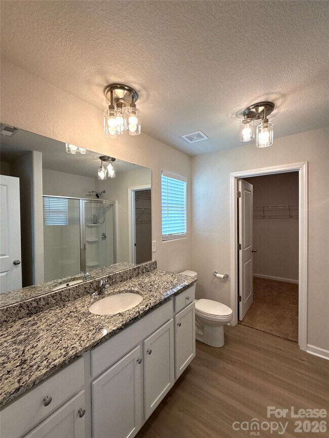 Building Photo - 6225 Lowe Ln