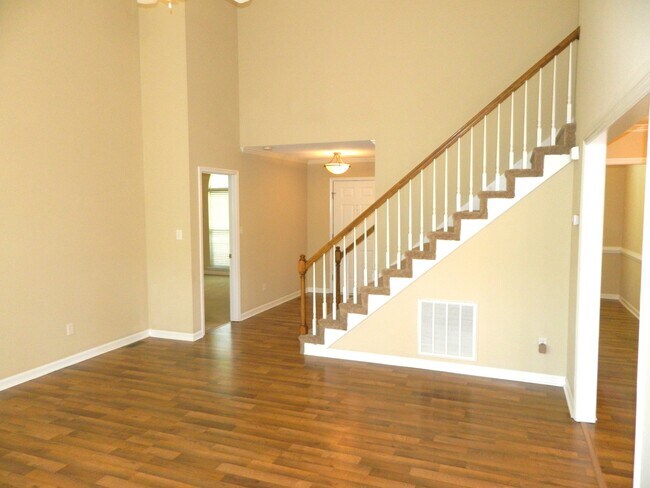 Building Photo - 789 Osprey Ln