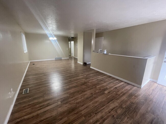 Building Photo - 6517 S Lotus Way