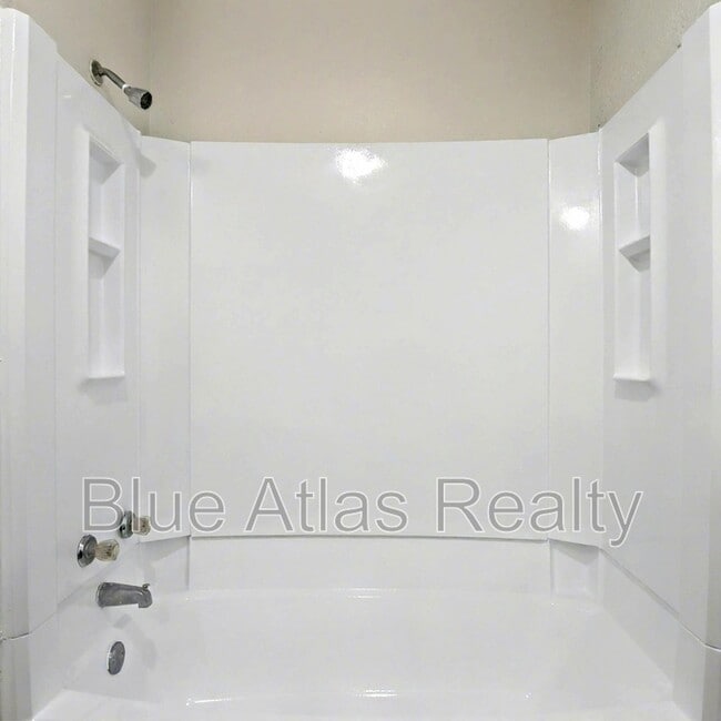 Building Photo - 205 Pate Orr Rd N