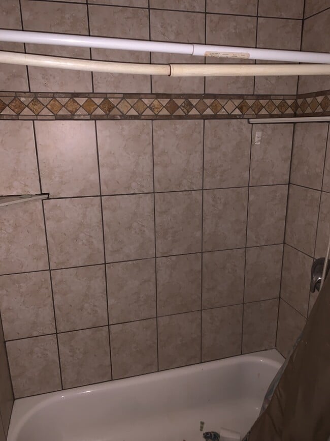 Building Photo - 3144 Montwood Dr