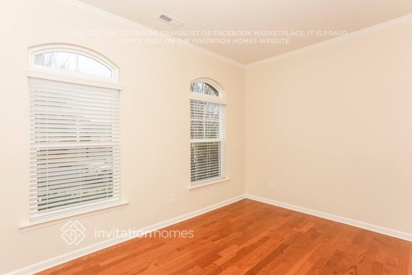 Building Photo - 8013 Whitehawk Hill Rd