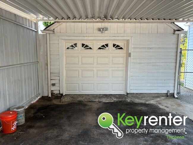 Building Photo - Gorgeous 3Bed/2Bath In the Heart of Tacoma!