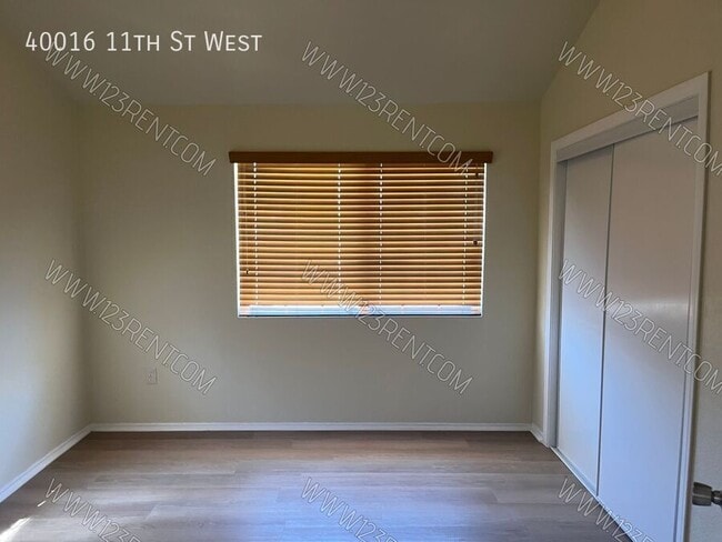 Building Photo - 40016 11th St W