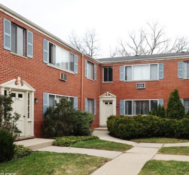 Building Photo - 951-951 Waukegan Rd