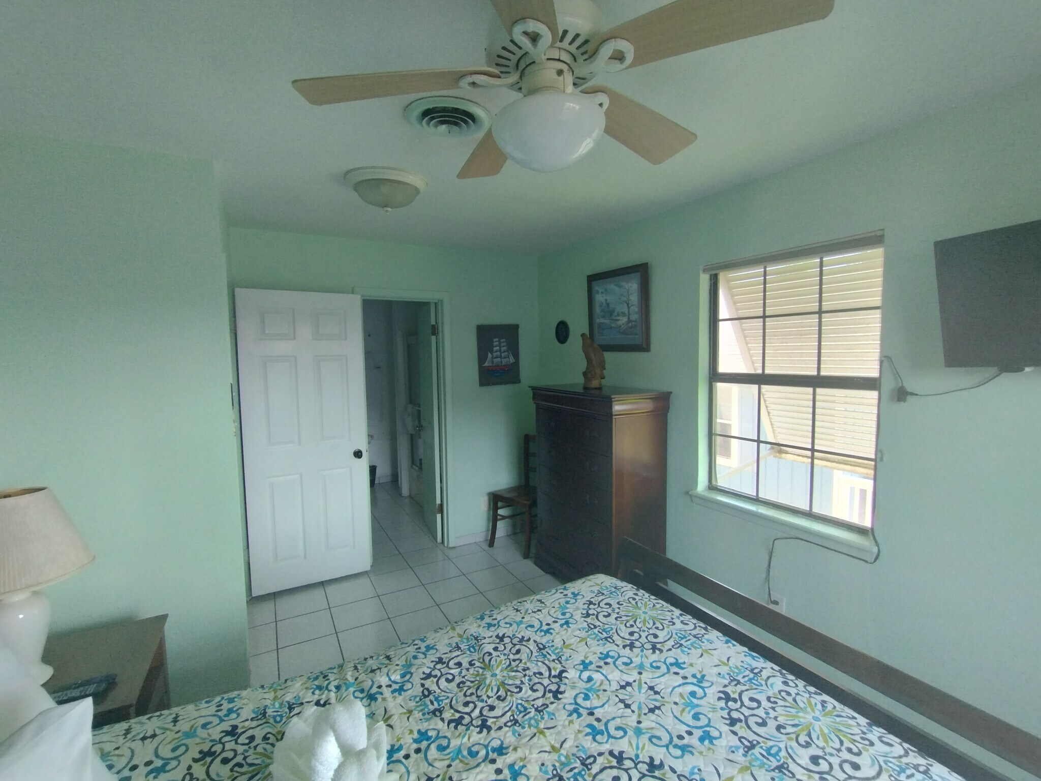 Building Photo - 103 E Capricorn Dr