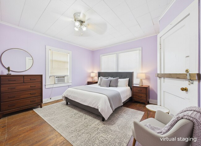 Building Photo - 324 General Mouton Ave