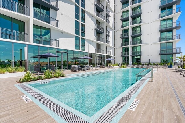 Building Photo - 1809 Jackson St