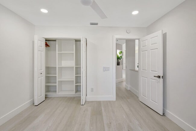 Building Photo - 11287 Vivero Ave