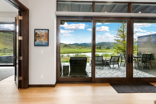 Building Photo - Rental Available 5/8/26-6/14/26 Luxury rental is an entertainers dream! Space, views, amenities, ...