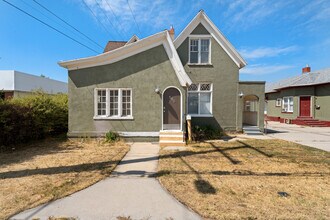 Building Photo - 4800 Holdings LLC