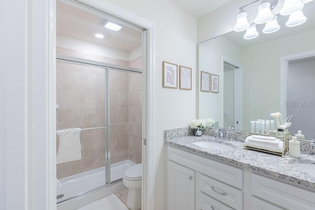 Building Photo - 7215 Oakmoss Loop