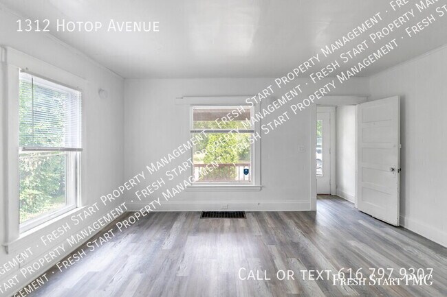 Building Photo - 1312 Hotop Ave