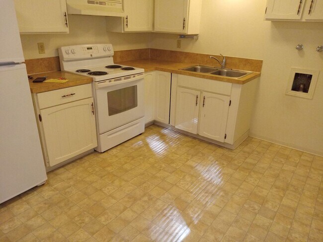 Building Photo - 1214-1216 SW 11th St