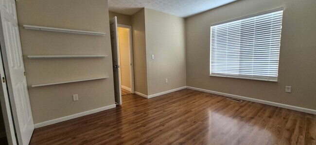 Building Photo - 2999 Iowa Ct