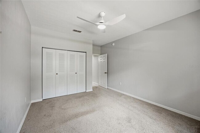 Building Photo - 13200 W Newberry Rd