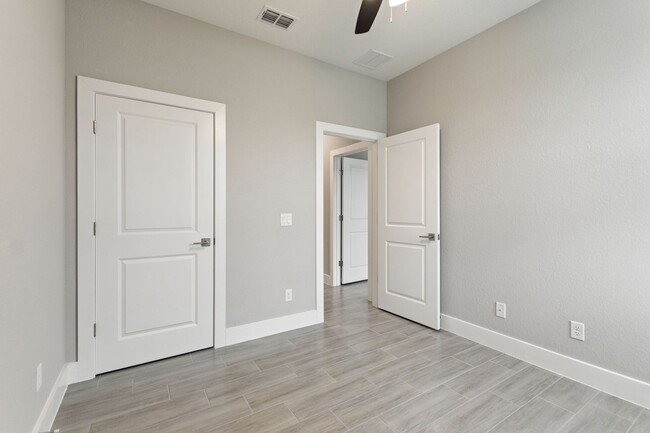 Building Photo - Deposit-Free! Modern, energy efficient hom...