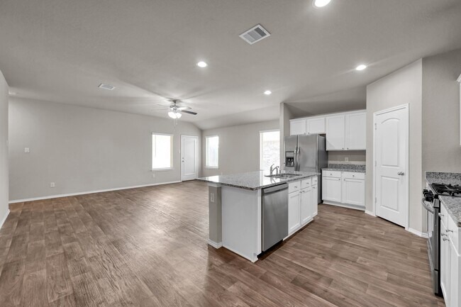 Building Photo - 11331 Dawn Beach Ln