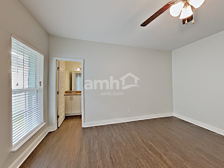 Building Photo - 5318 Tupelo St